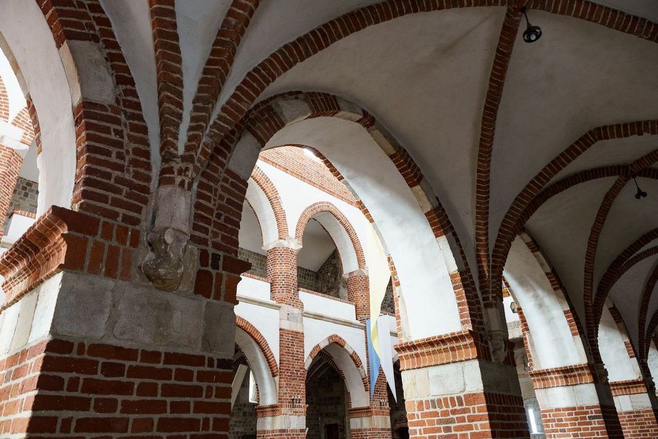 Łódź. Archikolegiata w Tumie. Zachwyca swoim pięknem i historią