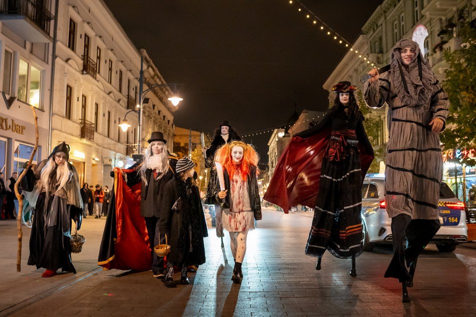 Łódź. Halloweenowa parada w Łodzi. Muzyka, tańce, konkursy i dużo słodkości 