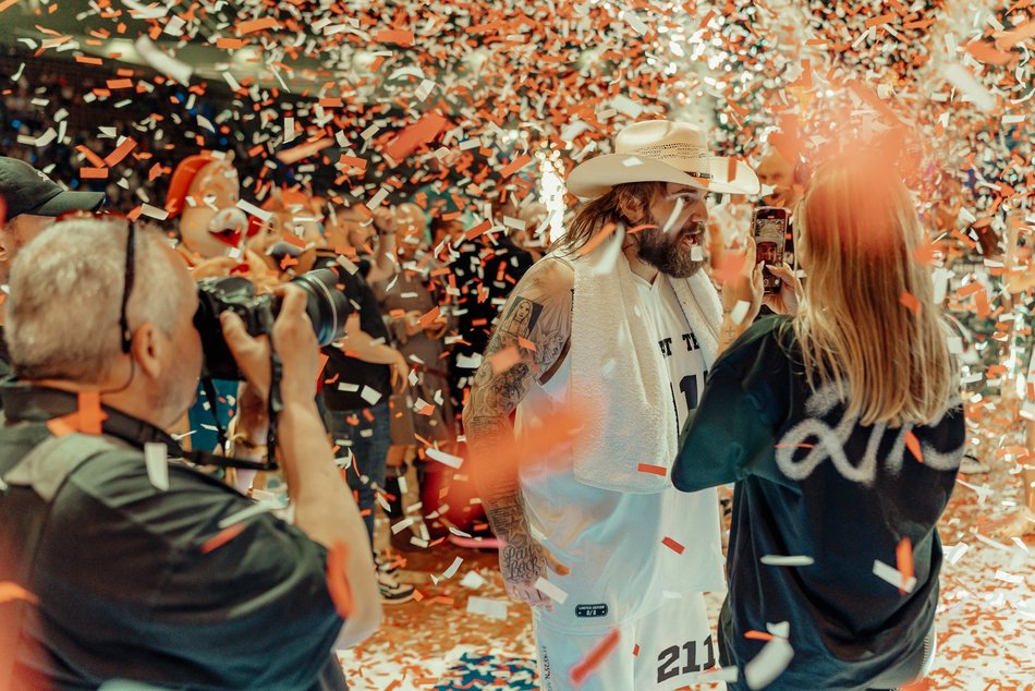 Mecz Gortat Team vs NATO w Łodzi. Czołgi, płomienie i masa sportowych emocji!