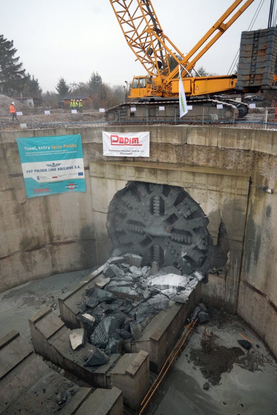 Tunel średnicowy pod Łodzią. Tarcza Faustyna przebiła się na Żabieniec