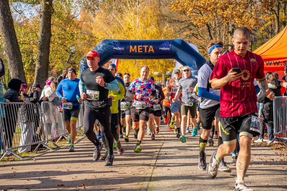 Łódź. Jesienny Festiwal Szakala w Łodzi. Brałeś/aś udział w biegu? Znajdź się na zdjęciach