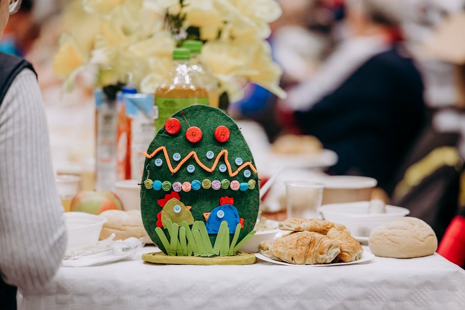 Łódź. Miejskie Śniadanie Wielkanocne 2025 w Łodzi. Kilkuset gości w hali Expo-Łódź