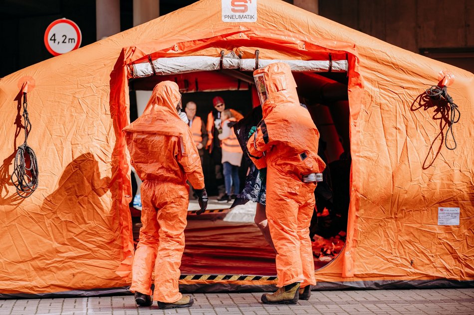 Ćwiczenia służb specjalnych na stadionie im. Władysława Króla w Łodzi
