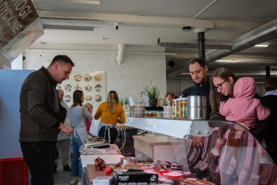 Łódź. Bazar smaku w Ogrodach Geyera w Łodzi już otwarty! Warto odwiedzić to miejsce