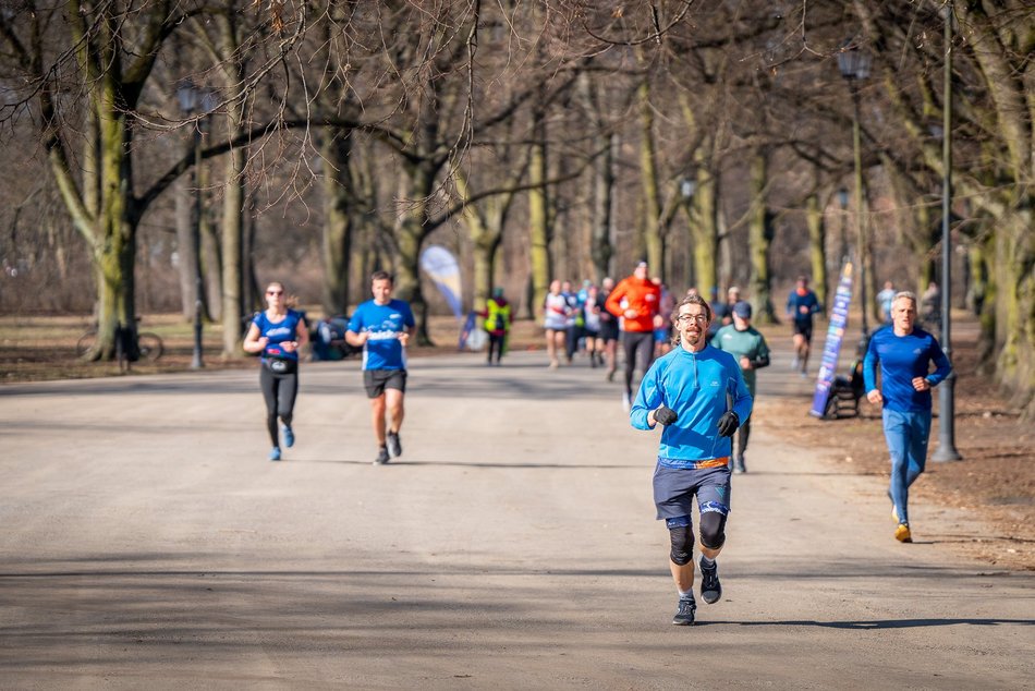 Łódź. Parkrun w Parku Poniatowskiego w Łodzi. Brałeś udział w biegu? Znajdź się na zdjęciach!