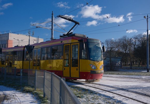 Łódź. Remont torowiska na Placu Niepodległości w Łodzi. Zmiany tras MPK Łódź