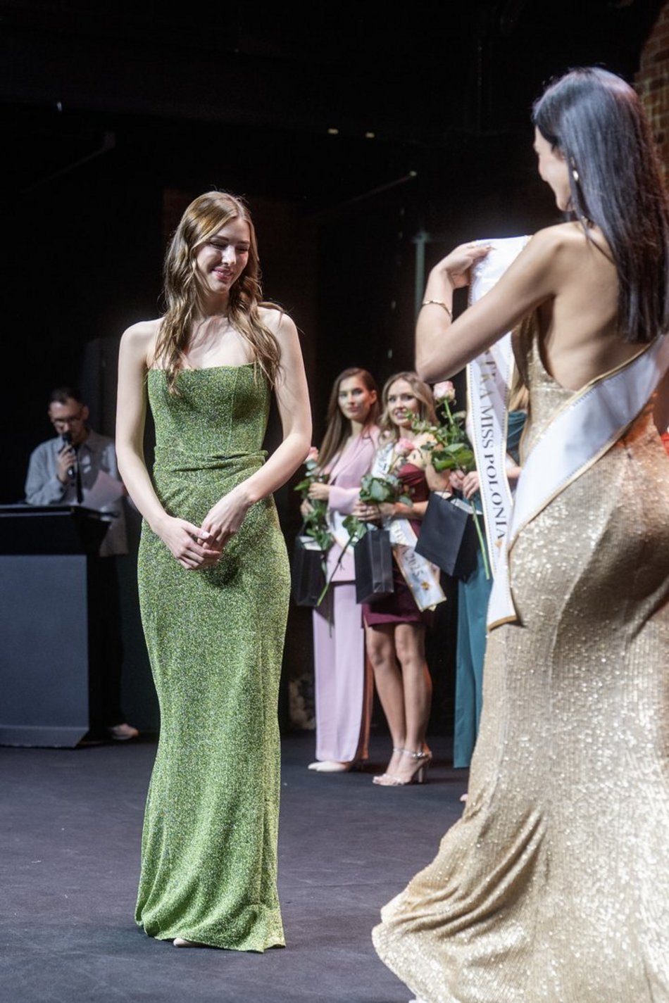 Przedstawienie finalistek Miss Polonia 2025 w Łodzi. Wzruszające pożegnanie Mai Klajdy
