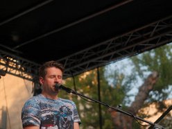 Łódź. Sobotnie Brzmienia na Piotrkowskiej. Radek Bolewski oczarował publiczność