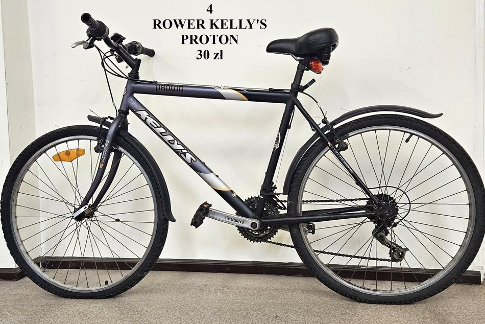 Łódź. Aukcja Biura Rzeczy Znalezionych