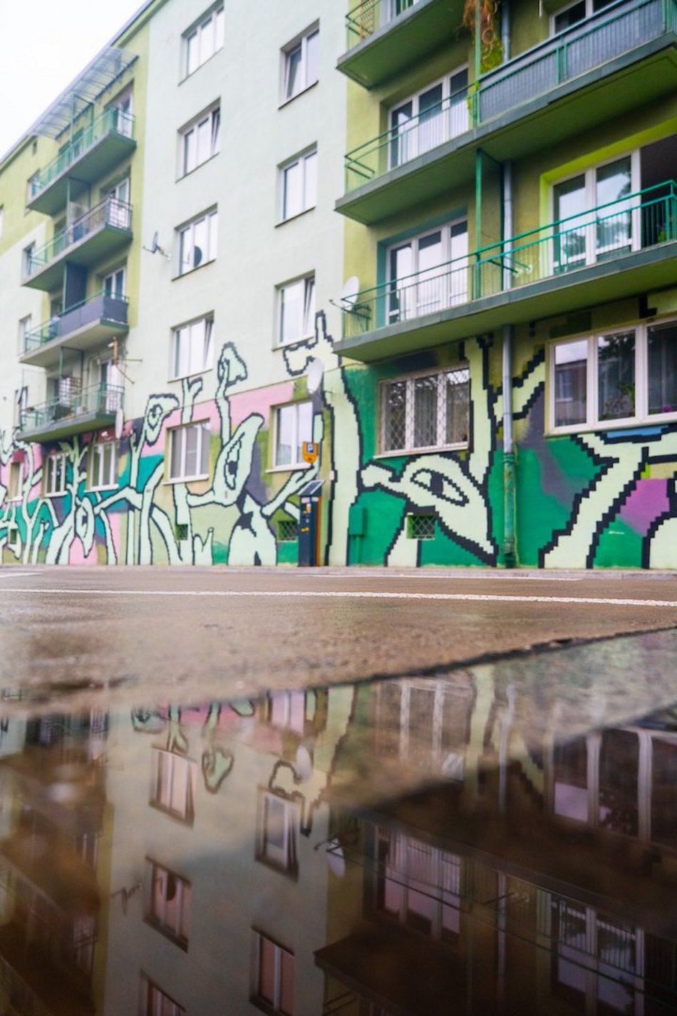 Łódź. Nowy mural w centrum Łodzi! Tak kolorowo tam jeszcze nie było