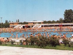 Łódź. Na upały w mieście najlepsze były saturator albo wizyta na Fali