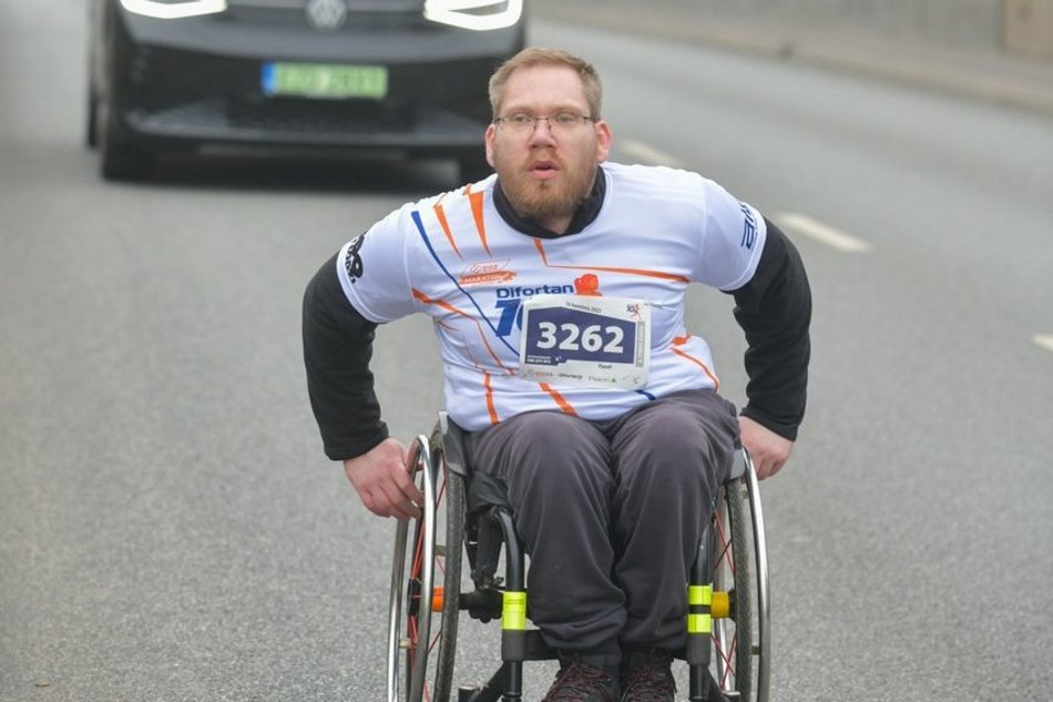 DOZ Maraton 2023. Brałeś udział w biegu? Znajdź się na zdjęciach!