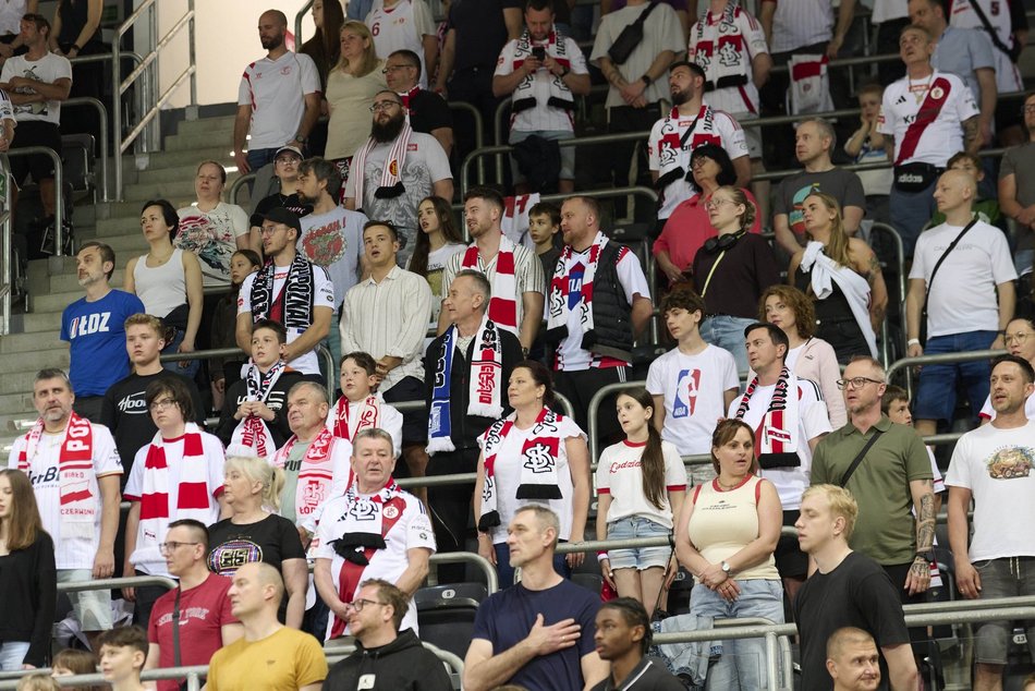 Kibice na meczu ŁKS Coolpack Łódź z Astorią Bydgoszcz