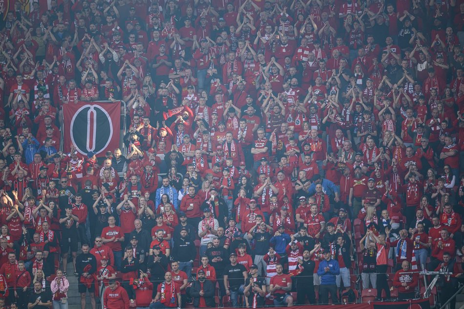 Kibice na meczu ŁKS Łódź z GKS Tychy. Odnajdź się w naszej galerii