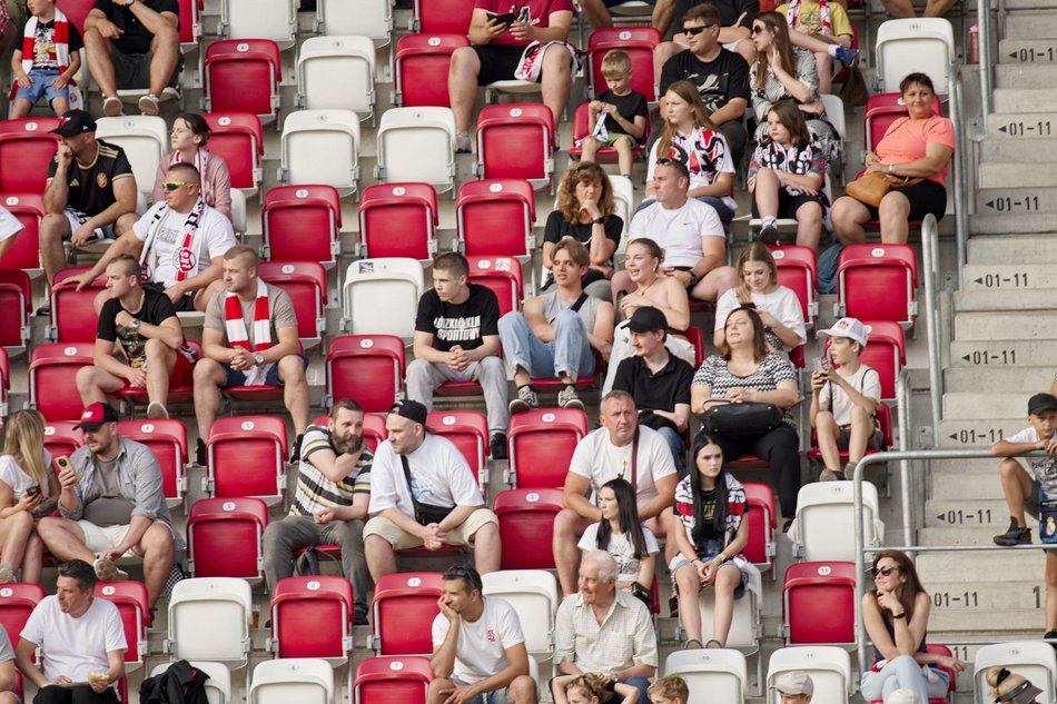 Kibice na meczu ŁKS Łódź ze Stalą Mielec