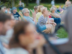Łódź. Morskie opowieści w parku Julianowskim w Łodzi. Koncert zespołu Kapitan Thorn