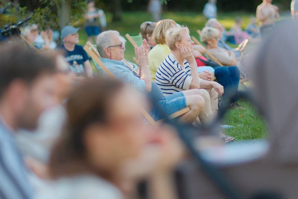 Łódź. Morskie opowieści w parku Julianowskim w Łodzi. Koncert zespołu Kapitan Thorn