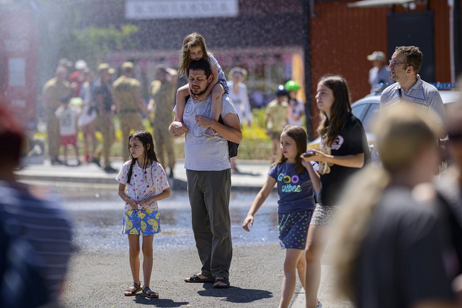 Łódź. Piknik otwarcia Szczecińskiej w Łodzi wielkim hitem. Tłumy łodzian bawią się świetnie