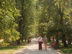 Łódź. Relaks na świeżym powietrzu w Łodzi? Księży Młyn i park Źródliska idealne na długi weekend