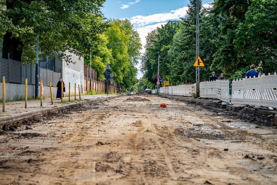 Łódź. Remont Kniaziewicza. Po pierwszych rozbiórkach czas na prace ziemne