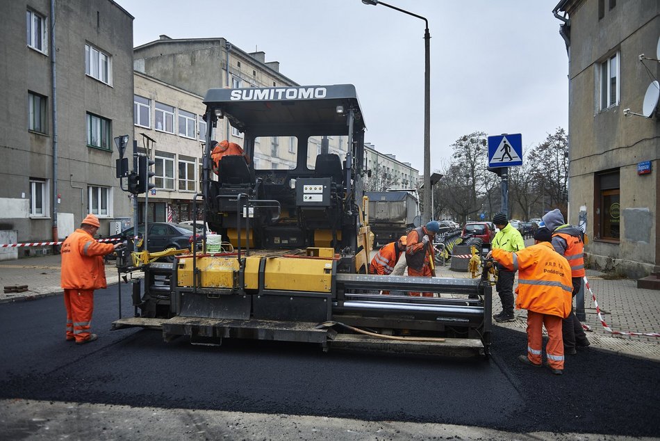 Remont nawierzchni - ulica Srebrzyńska