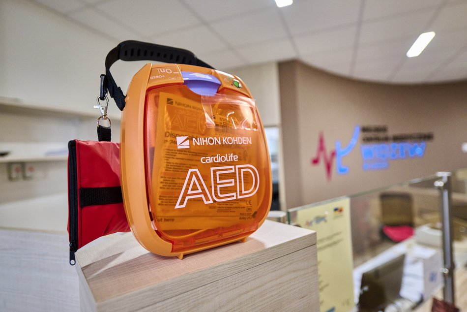 Defibrylatory AED w Łodzi