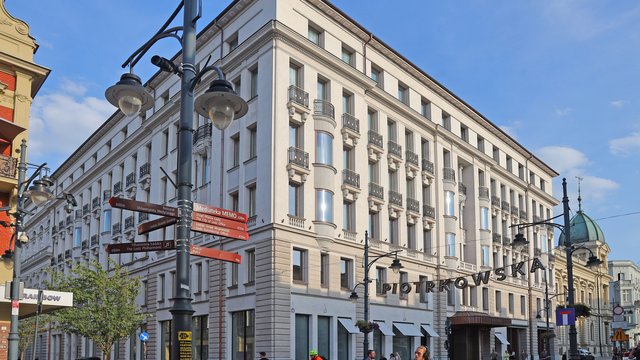Hotel Grand przy Piotrkowskiej już bez rusztowań! Co za zmiana! Jak prezentuje się elewacja? [ZDJĘCIA]