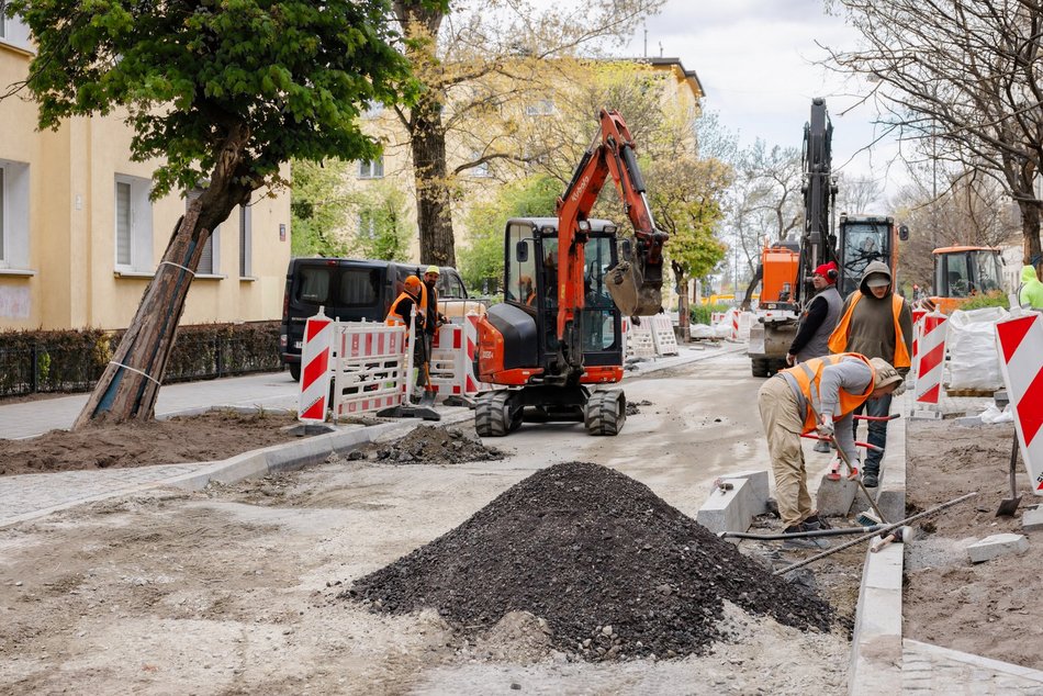 Łódź. Finisz remontu Drewnowskiej w Łodzi. Wiemy, kiedy zostanie otwarta dla ruchu
