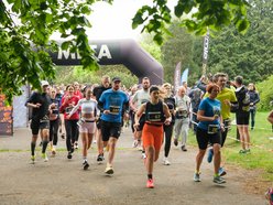 Łódź. Botaniczna Piątka w Ogrodzie Botanicznym w Łodzi. Uśmiech Łodzian i biegowe emocje