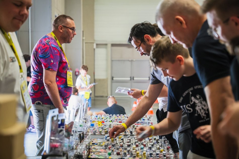 Łódź. Hot Wheels opanowały halę Expo Łódź! Setki miniatur aut, wyścigi na żywo i nie tylko!