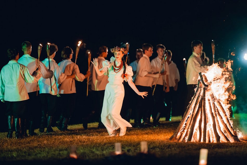 Łódź. Noc Świętojańska w Ogrodzie Botanicznym w Łodzi. Pełno magii, tańca i niezwykłych rytuałów