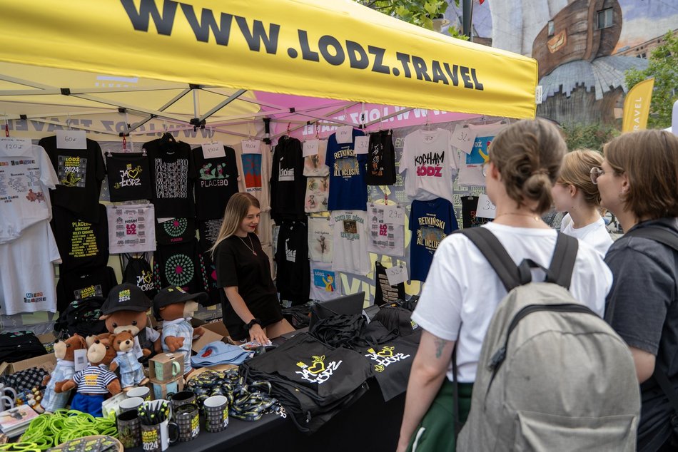 Łódź. Festiwalowy sklep