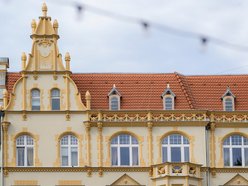 Łódź. Spacer śladami zwierząt na zabytkach w Łodzi. Dowiedz się więcej o ich historii
