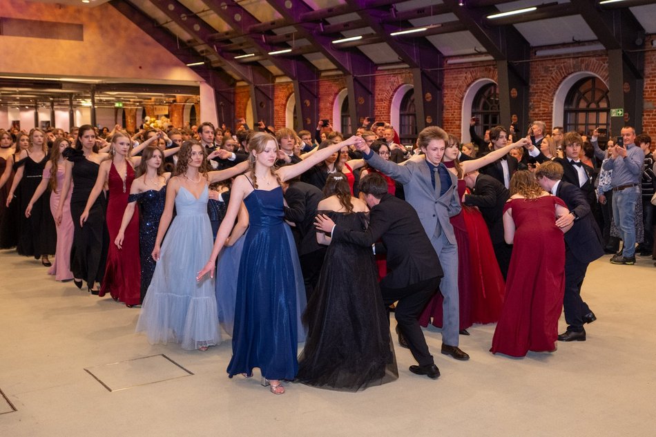 Łódź. Studniówka I LO w Łodzi