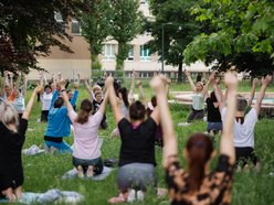 Łódź. Joga w Parku Podolskim w Łodzi. Dobra energia na rozpoczęcie weekendu!