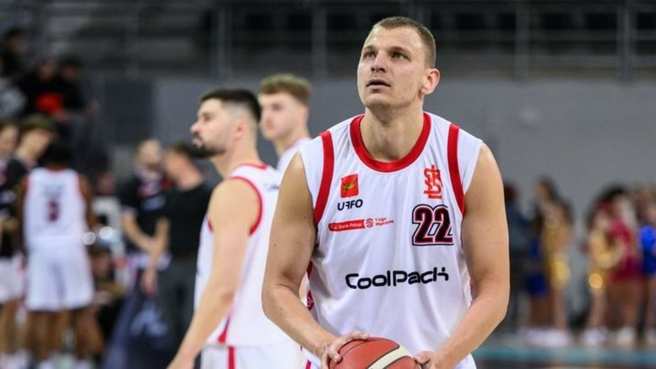 Łódź. Koszykarz ŁKS Łódź