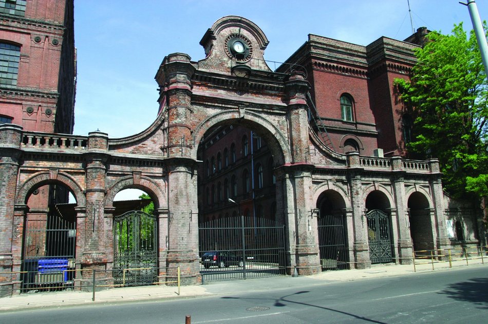 Łódź. Manufaktura na początku XXI wieku. Te zdjęcia zachwycą fanów urbexu i... każdego Łodzianina!