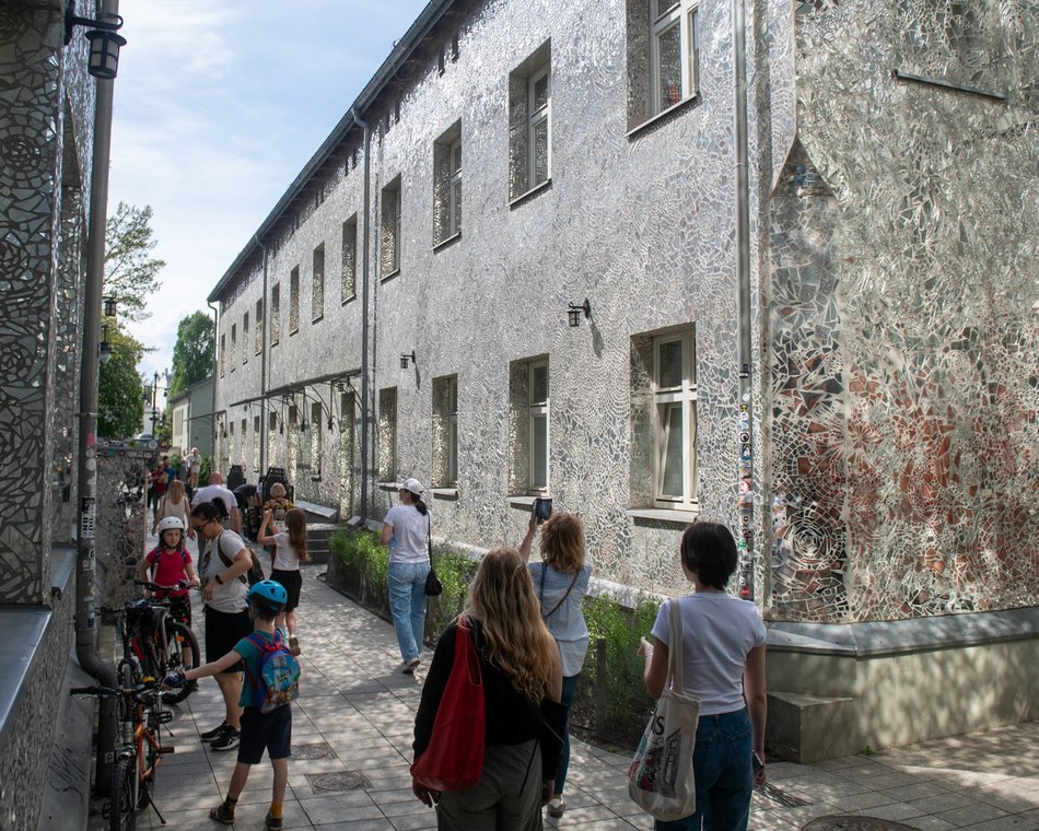 Łódź. Majówka 2025 na Piotrkowskiej w Łodzi. Tak łodzianie i turyści spędzają wolne chwile!