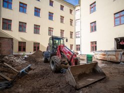 Rewitalizacja. Kamienica przy Wschodniej pięknieje. Podwórko będzie przykuwać uwagę