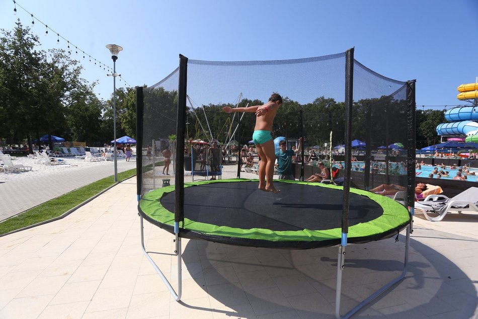 Wyskocz na trampoliny w Aquaparku Fala w Łodzi!