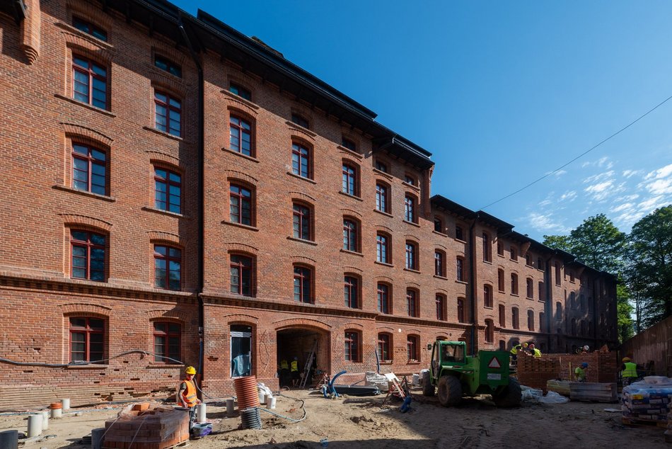 Łódź. Remont famuł przy Ogrodowej w Łodzi. Zobacz, co dzieje się na przeciwko Manufaktury!