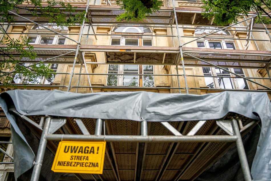 Łódź. Ruszył remont IV Liceum w Łodzi. Słynną szkołę czekają wielkie zmiany!