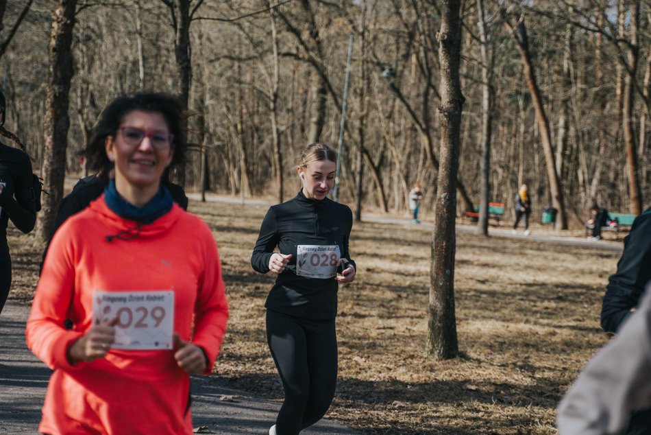 Łódź. Biegowy Dzień Kobiet 2026 w Parku na Zdrowiu w Łodzi. Odszukaj się na zdjęciach!