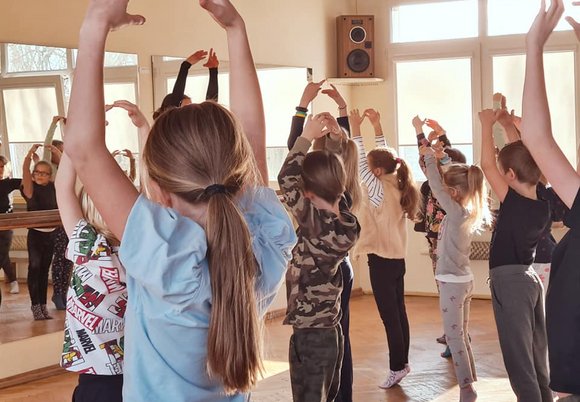 Łódź. Wrzesień w Miejskiej Strefie Kultury w Łodzi. Taniec, malowanie, a nawet... capoeira!