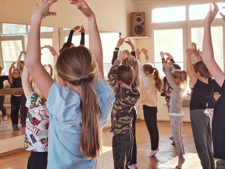 Łódź. Wrzesień w Miejskiej Strefie Kultury w Łodzi. Taniec, malowanie, a nawet... capoeira!