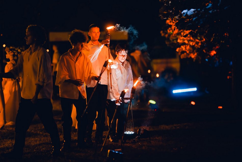 Łódź. Noc Świętojańska w Ogrodzie Botanicznym w Łodzi. Pełno magii, tańca i niezwykłych rytuałów