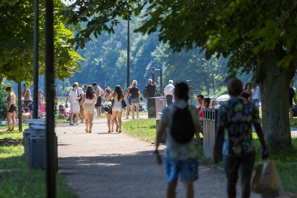 Upalna niedziela na Stawach Stefańskiego. Zobacz, jak wypoczywali Łodzianie