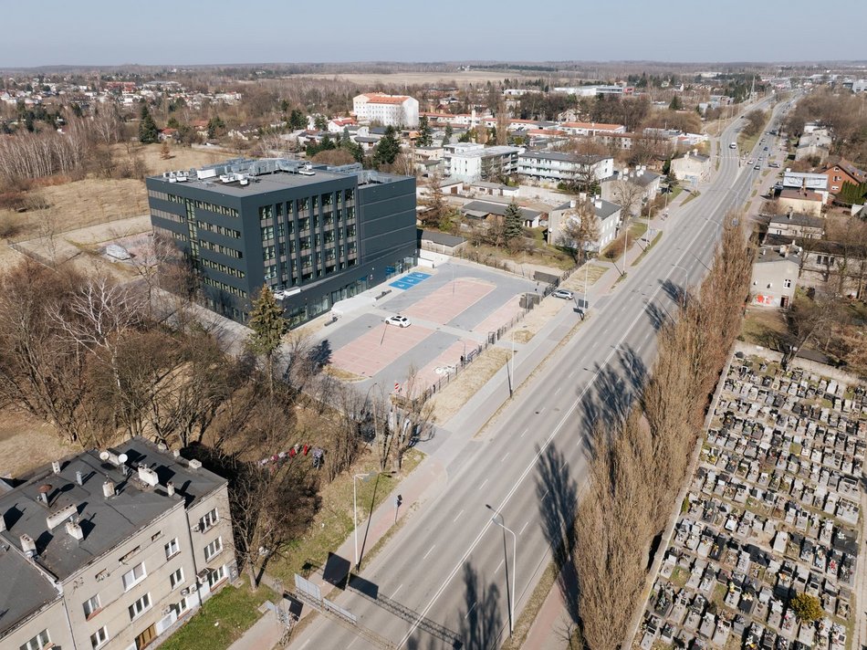 Łódź. Nowy Wydział Ksiąg Wieczystych gotowy. Kryje ponad 40 kilometrów półek