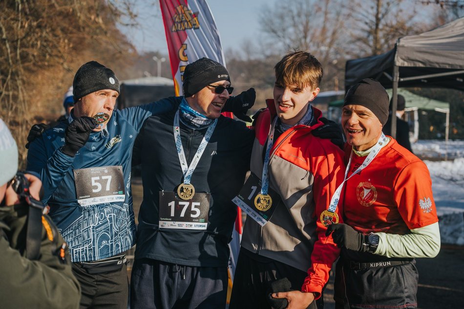Botaniczna Piątka w Ogrodzie Botanicznym w Łodzi. Galeria z mroźnego biegu