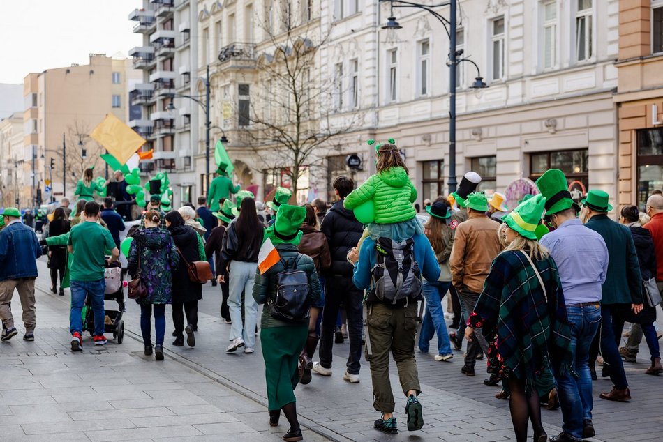 Zielona parada przeszła Piotrkowską! Tłumy świętują z okazji Dnia Świętego Patryka